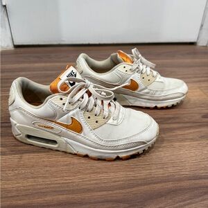 Nike Air Max 90 Shoes